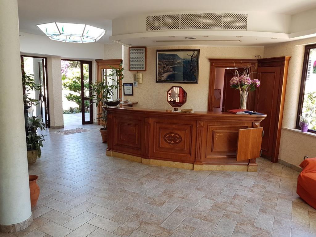 Hotel Stella Marina Capo Vaticano Exteriör bild